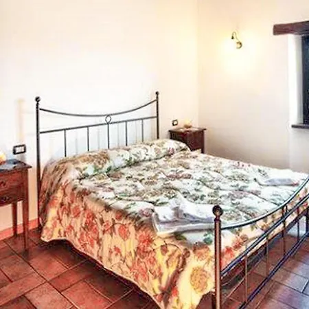 Pet Friendly In Apartmán SantʼAngelo in Vado