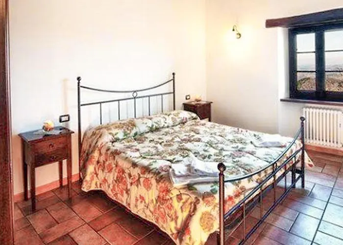 Pet Friendly In Apartment Sant'Angelo in Vado